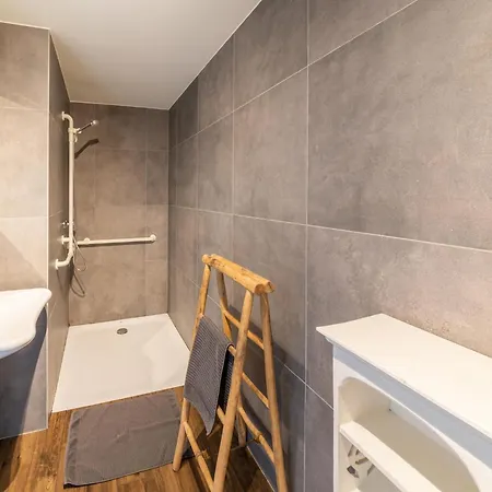 Lush Near Of Buetgenbach シャレー